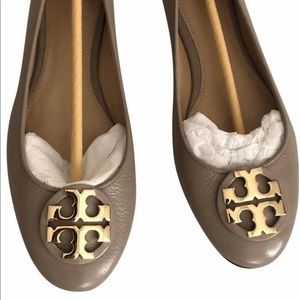 Tory Burch Claire NWT w/box Flats 8.5